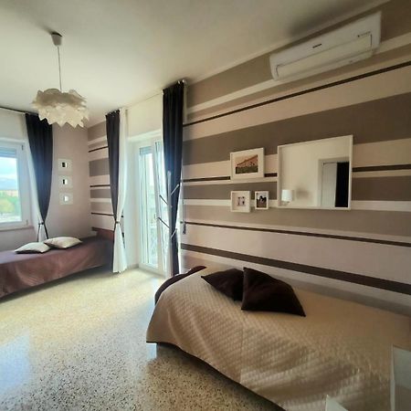La Casa Di Giulia Apartamento Caserta Exterior foto